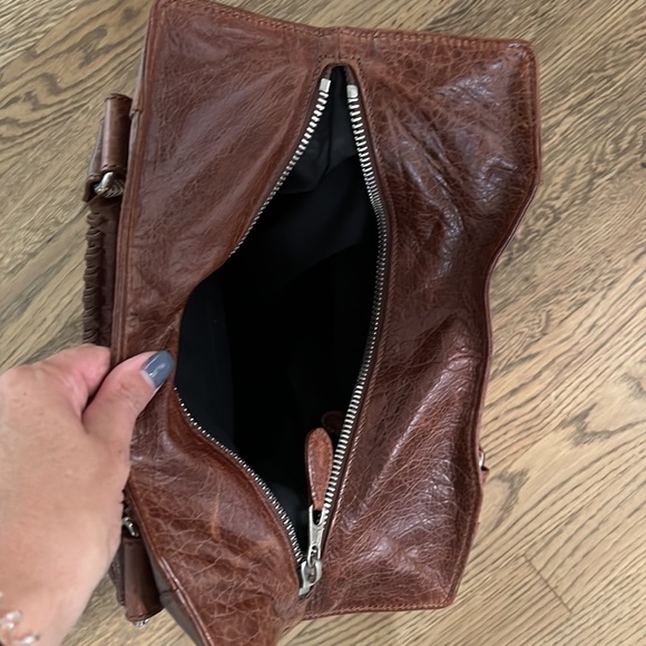 Brown authentic Balencia bag! - Picture 3 of 5